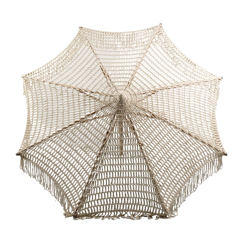 Paraguas de patio de madera boho tejida a mano con dosel con flecos para complejos turísticos y espacios al aire libre de lujo